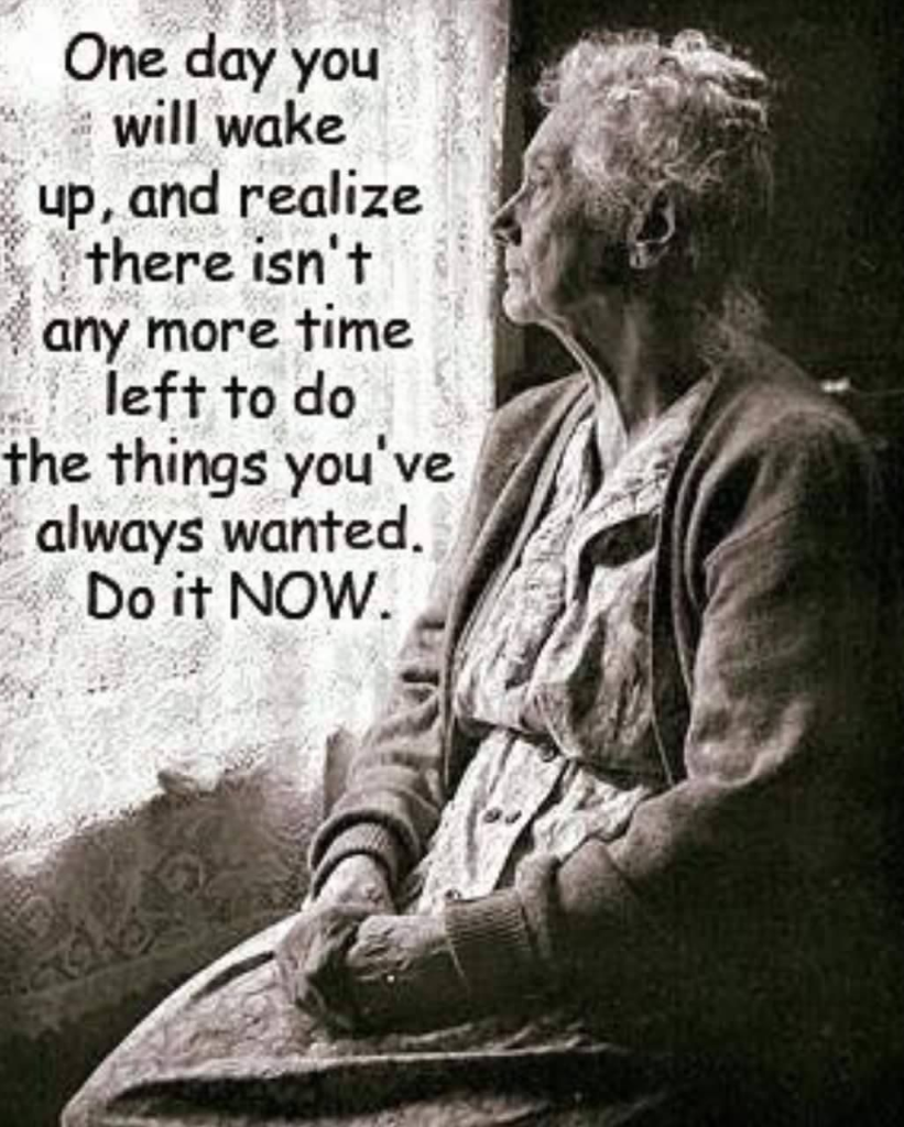 An Old Lady Shows The Secret to Enjoying Life After Retirement (20 Jokes) 19 image 1014