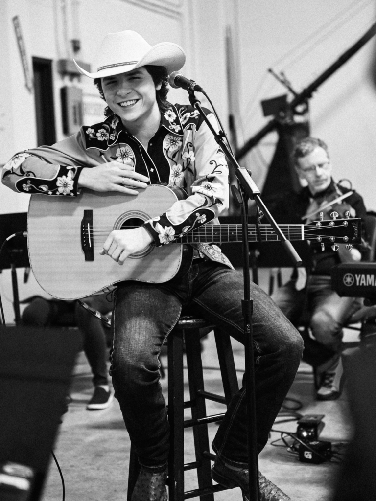 The Inspiring Story of John Foster’s Life About His Success As Country Music 21 image 1085