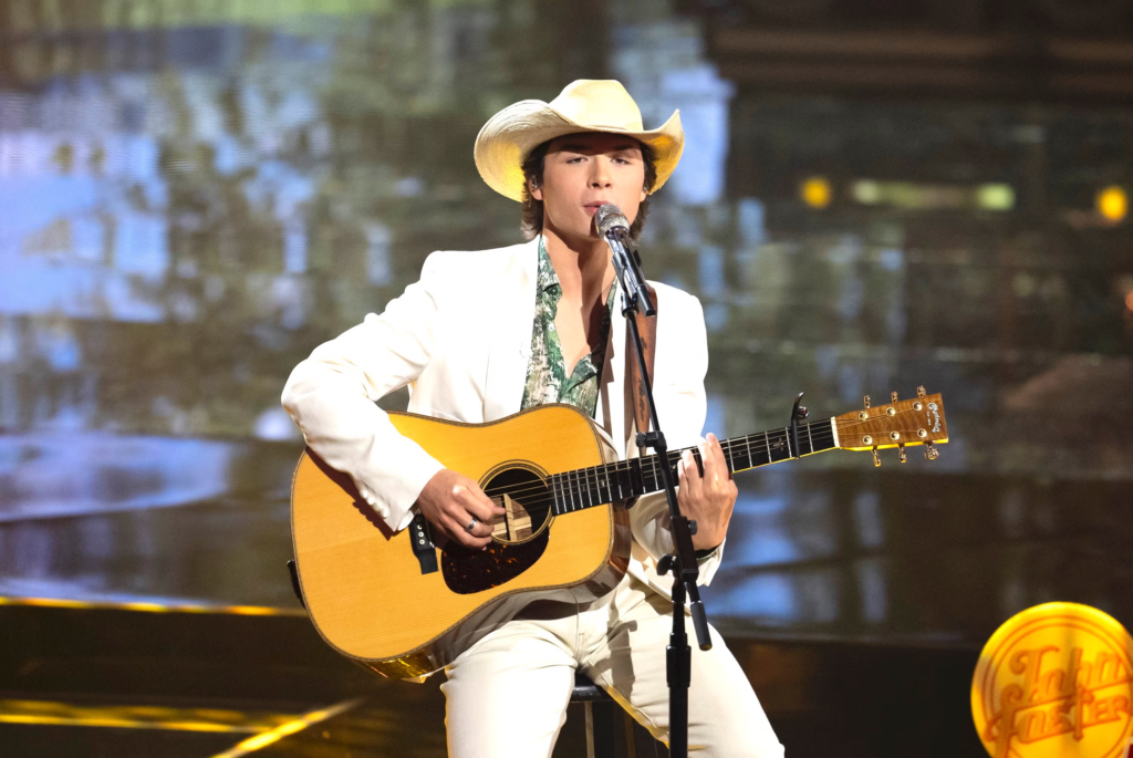 20 Images By John Foster that show his talent and love for country music 18 image 389