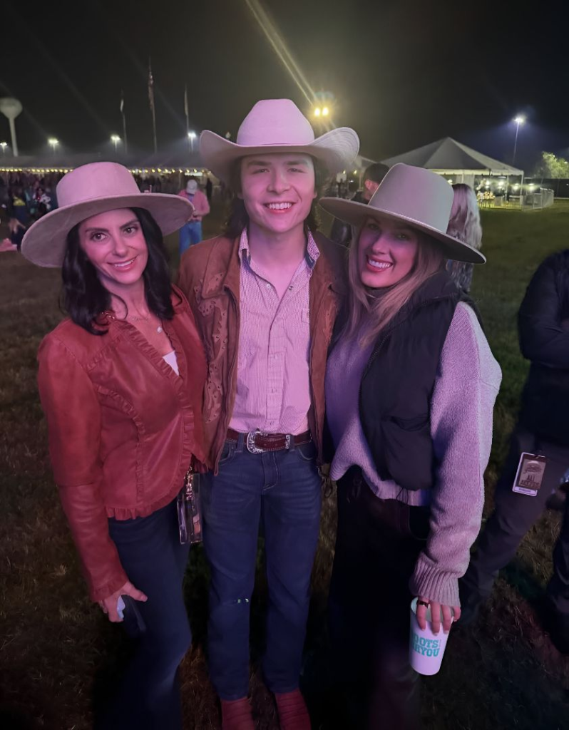 This Blog Shows John Foster And the American Idol Star’s Love Life 8 image 673