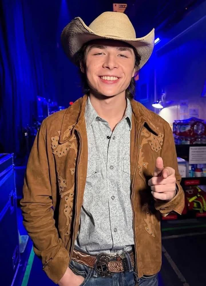 20 New Images Shows Why John Foster Country Music Feels So Real and Honest 20 image 960