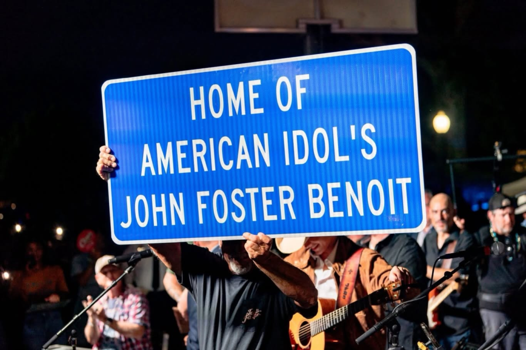 20 Sweet Images Captures John Foster’s Greatest Achievements and Contributions 9 image 1230